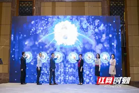 一张工资卡走遍全国 中信银行“开薪易”长沙上线图片