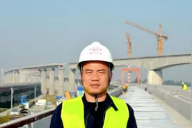 「吾国吾民」张旭：“走南闯北”十余载的高铁建设者图片