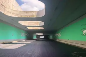 “中山最长隧道”周边围蔽施工，市民只能横穿马路？图片