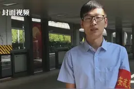 大爷带一只猫乘坐公交被拒，一气之下扔站台上不要了！视频封面