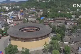 走进县区|成都洛带古镇：徐徐展开的千年古镇新画卷视频封面