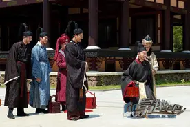 为年轻人群传递历史知识《穿越吧》正式上线图片