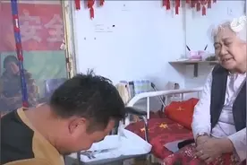 给养老院里的老人免费修脚 沂水小伙获点赞视频封面