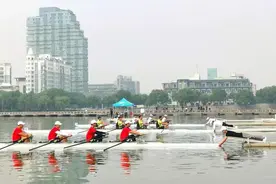 劈波斩浪！赛艇大师赛激战瓜渚湖图片
