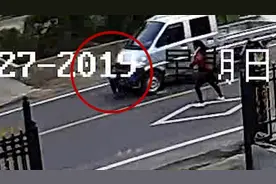 2岁娃独自跑上路被撞伤，双方同责视频封面