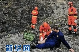 「火焰蓝一周年」云南森林消防：戎装虽变 初心不改图片