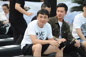 沉默的“王校长”崛起的中国电竞图片