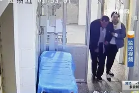 不要命？老人酒后服甲硝唑，恶心呕吐浑身是汗，家人紧急将其送医视频封面