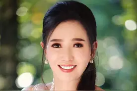 她18岁成为环球小姐冠军，现72岁容颜如少女，依旧美丽动人图片