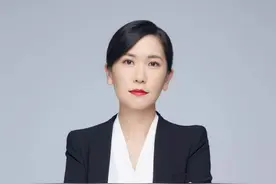 父母偏心弟弟，修房子我花了10万，房子也在我名下，却说如果拆迁，我只能分一半......图片