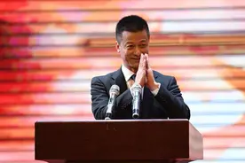 知情人士：束昱辉其实并不想卖掉天海俱乐部，但没办法图片
