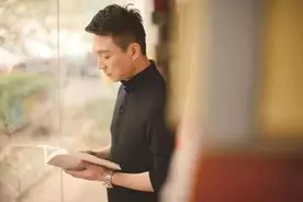康辉揭秘《新闻联播》|“你都不看，怎么知道《新闻联播》天天在说什么”图片
