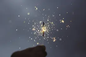 兵荒马乱2019图片
