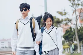 《宠爱》曝新特辑，吴磊张子枫诠释最美友情视频封面
