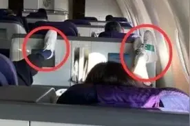 演员梅婷坐飞机脚踩显示屏，凌晨发文道歉但网友不满意，她再次道歉…图片