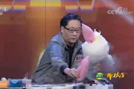 开门大吉：一心二用！大叔一边跳霹雳舞一边做棉花糖，太厉害了视频封面