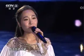 越战越勇：北漂女孩贺娜天生好嗓子，一首《花弦月》圈粉无数视频封面