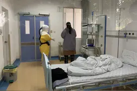 探访中山定点收治医院：隔离者可用手机，传递窗有紫外线消毒（视频）视频封面