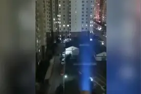 武汉小区通知业主开窗合唱，齐喊武汉加油视频封面