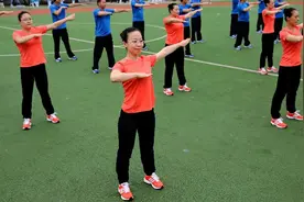 家中如何科学健身②丨做完神清气爽！全国第九套广播体操练起来图片