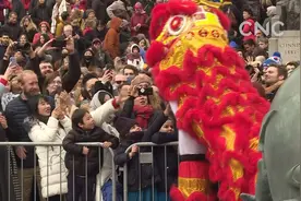 伦敦特拉法加广场举行春节庆典欢庆中国新年视频封面
