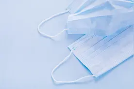 求证防护材料专家：一次性口罩到底能用几次？切记“外蓝内白”，纱布和防霾口罩都没用图片