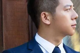 默默行善的不止韩红，还有他……图片