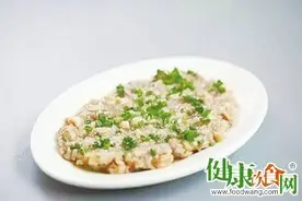 滋阴养胃补虚润肤吃鱿鱼瘦肉饼图片
