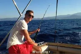 C罗：儿时从未想过如今的成就 以为35岁时会在家钓鱼图片