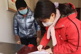 母女齐上阵 合肥淝河镇抗疫上演“家庭总动员”图片