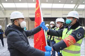 承担央企使命 中建一局援建5所防疫医院图片
