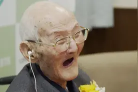 112岁日本老人获封最长寿男性，爱吃甜食，长寿“秘诀”曝光！视频封面