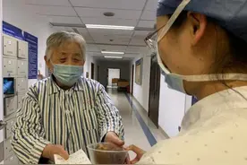 肺炎时期的爱情：即使直面死亡，我也要爱图片