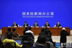 铁路部门推行隔座售票，不卖无座票图片