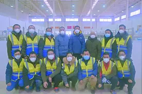 奋战23天建起4座医院！负责人飙泪致谢火神山、雷神山医院建设者视频封面