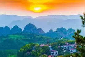 今天，新昌大佛寺文化旅游区、十九峰景区恢复开放图片