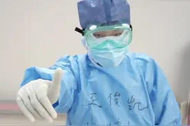 连线武汉 | 我就是武汉重症病区里的“王俊凯小螃蟹”图片