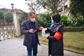抗疫一线上的双胞胎姐妹花图片