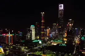 点亮广州塔，致敬逆行者——“为爱合唱·‘益’声有你”万人云合唱为战“疫”加油视频封面