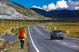 壹点音频｜出去旅行才发现，这个世界比你之前想象得更宽阔图片