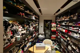 喜欢以鞋会友的除了白敬亭王嘉尔 还有爱鞋狂魔李晨nic图片