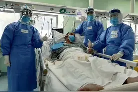 我们并不是要来当英雄，可如果不来，心里就会不安和愧疚图片