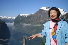 8年前《花冠病毒》“预言”人类和病毒必有血战，毕淑敏：沼泽处心智要成为纤夫图片