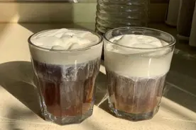 奶盖盖万物！自制绵密奶盖为茶饮“加冕”图片