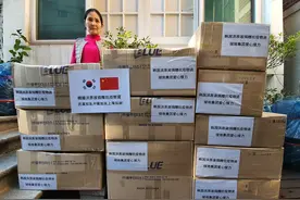 千辛万苦筹集6000只医用口罩捐给上海，这位韩国医师的举动暖“哭”了图片