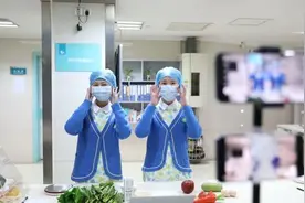 疫情期护士“转行”美食直播教病人配餐视频封面