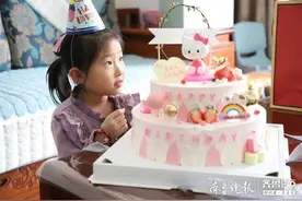 如你所愿｜山东医疗队李鲁教，您女儿收到了两个KITTY蛋糕图片