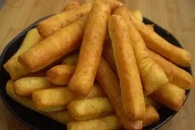 油条新吃法，只需要添加一种香料，味道独特还有消食的功效图片