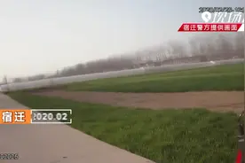 12岁哥哥骑三轮车带着9岁弟弟上路？“心大”妈妈被交警严厉批评视频封面