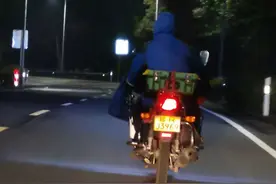 你的背影，让我觉得好温暖图片